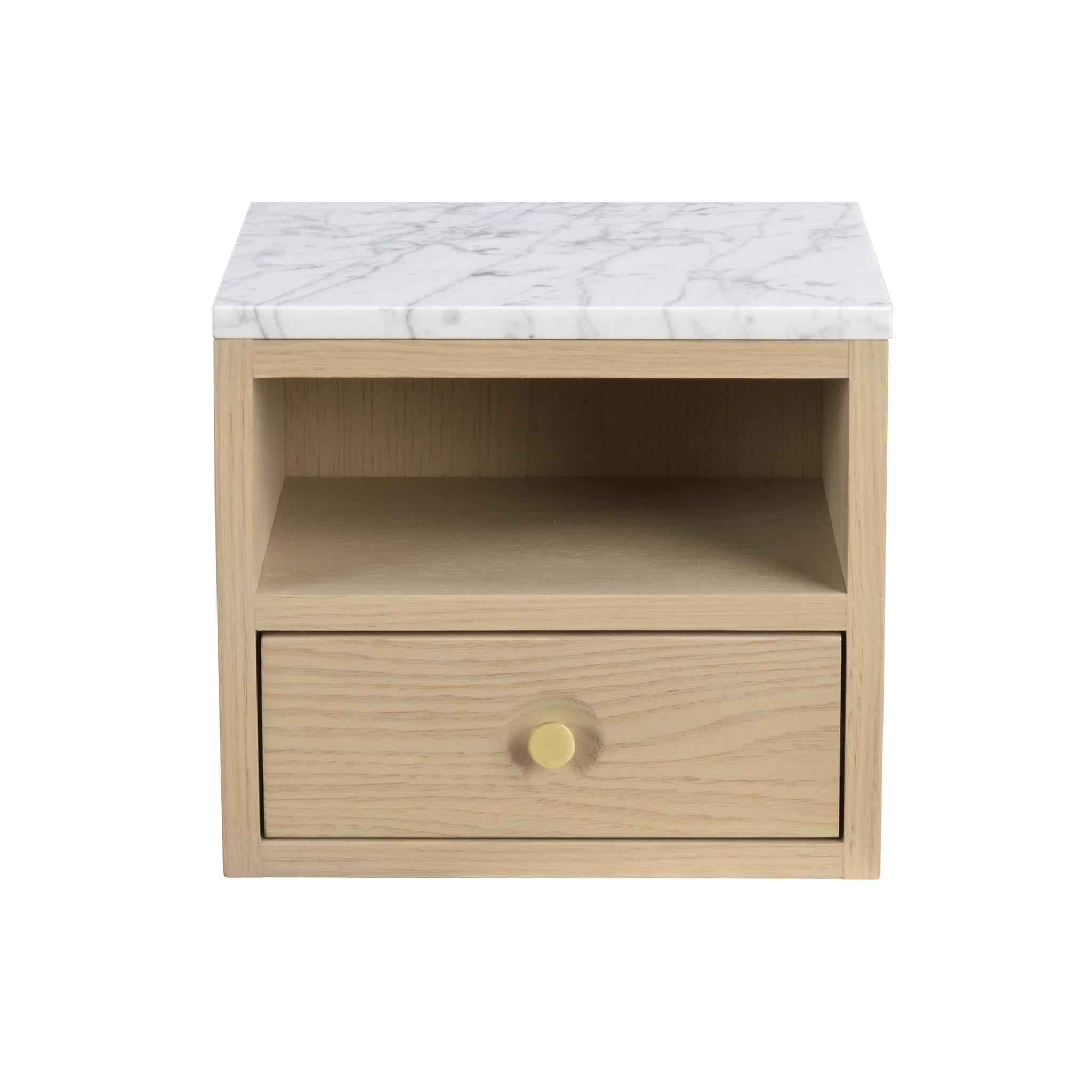 Sängbord med vit marmor topp och trä
