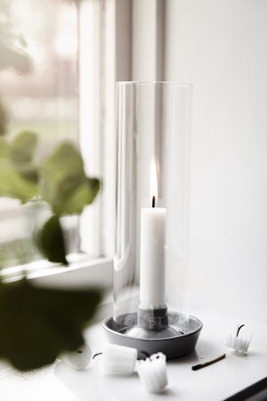Ljusstake Mörkgrå/glas H23,5cm