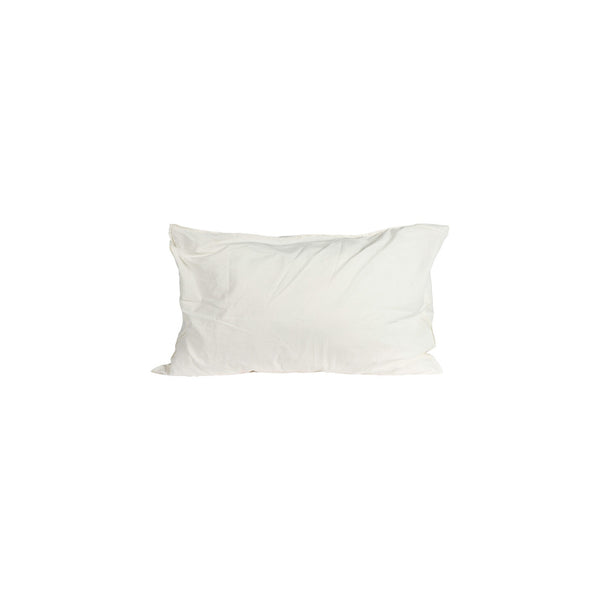 Crinkle Offwhite kuddfodral i storleken 50x90 cm. Produktbild, frontvy