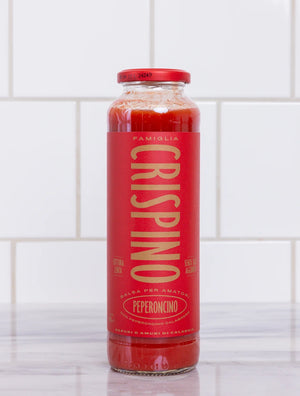 Famiglia Crispion Tomatsås Peperoncino- miljöbild