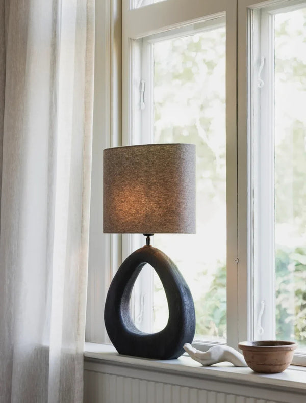 Qvist Lampskärm Modern Oval 119 Taupe 38cm- miljöbild