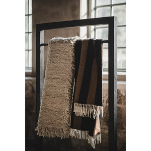 Zara Pläd 130x170cm, brun/ svart- miljöbild