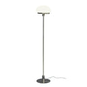 Golvlampa med vit svamformad skärm och kromad stålstång med rund fot
