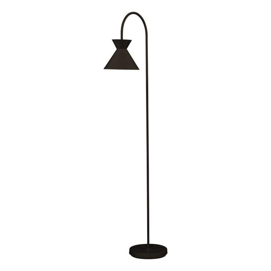 Beige golvlampa med böjd arm och konformad skärm på rund fot