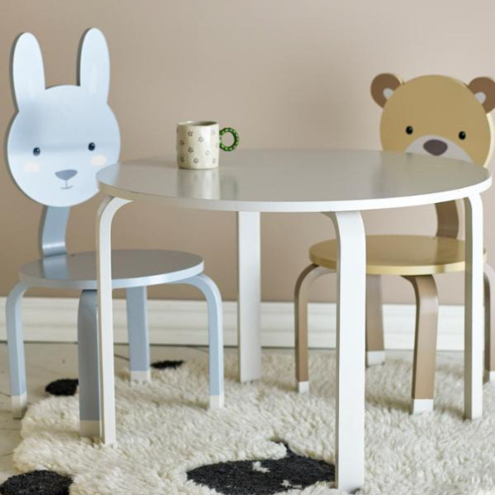 Marle Bord Ø65 H45cm Nature MDF- miljöbild i ett barnrum