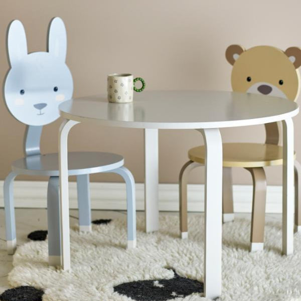 Marle Bord Ø65 H45cm Nature MDF- miljöbild i ett barnrum