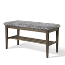 Hallbänk med grå fårskinnsdyna och träram i gråbrun ek med förvaringshylla