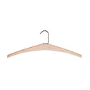 Galge i ljust trä med metallkrok för kläder