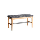 Hallbänk i ek med grå sittdyna och metallhylla för skoförvaring