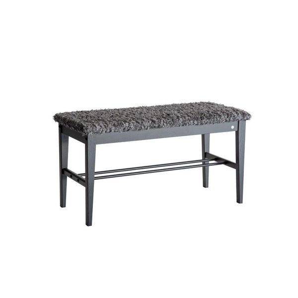 Grå hallbänk med luggmatta och skoförvaring, mörkgrå sits och träben med metallhylla