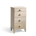 Ljus byrå med fyra lådor och metallhandtag på träben i modern skandinavisk stil