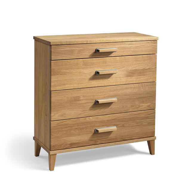 Byrå i ek med fyra lådor och trähandtag, moderna ben i skandinavisk design