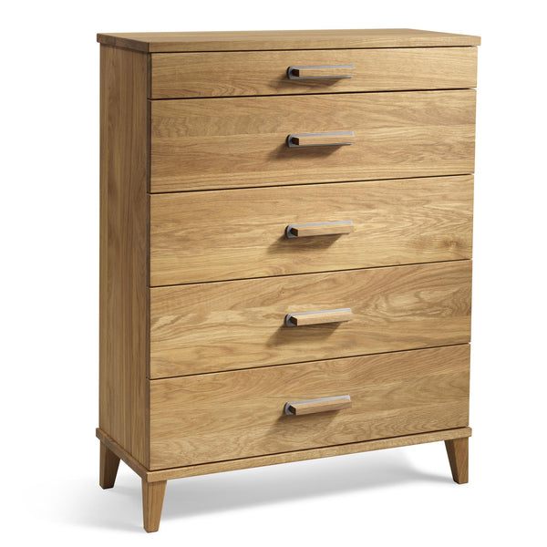 Byrå i ek med fem lådor och metallhandtag, moderna ben i trä