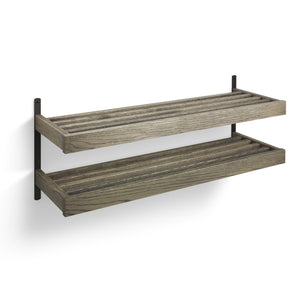 Tvådelad väggmonterad hylla i gråbrunt trä med svarta fästen, modern industriell design