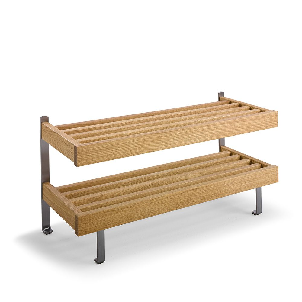 Tvåplanshylla i ek med grå metallben, slatted design för förvaring och organisation