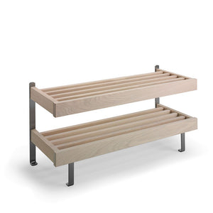 Tvåhyllad skoställning i ljust trä med metallben, modern förvaring för skor i hallen