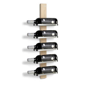 Väggmonterad vinställ i ek med metallhållare för 5 flaskor vin, vertikal design