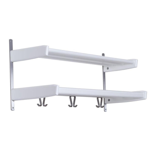 Vit väggmonterad hylla med två nivåer och krokar i metall för förvaring i kök eller badrum
