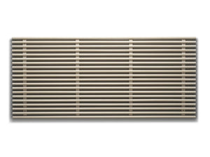 Ventilationsgaller i metall med horisontella lameller och vertikal ram, perfekt för vägg- eller takmontage