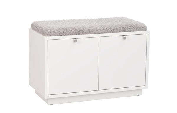 Vit skänk med två dörrar och grå fluffig sittdyna på toppen, perfekt som hallmöbel och sittbänk
