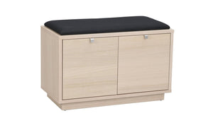 Hallbänk med förvaring i ljust trä med svart stoppad sittdyna och två skjutdörrar