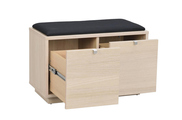 Hallbänk i ljust trä med svart stoppad sittdyna och två utdragbara lådor med förvaringsutrymme