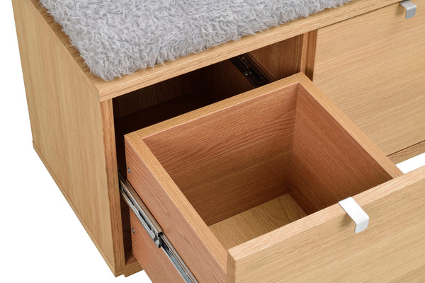 Sängbord i ek med utdragen låda och öppen hylla, visad med grå filt på toppen