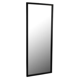 Rektangulär spegel med smal svart ram i helkroppsstorlek