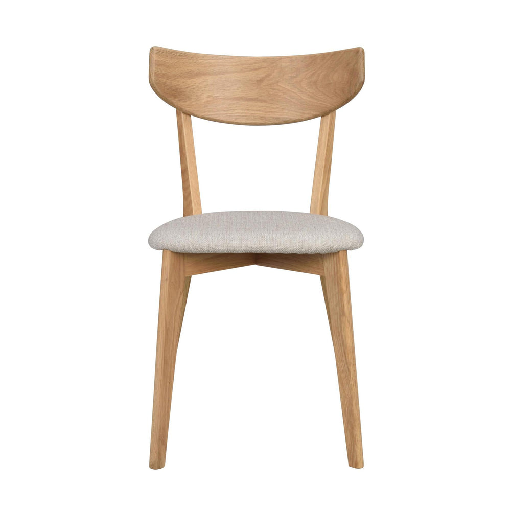 Matstol i ek med stoppad sits i ljusgrått tyg, skandinavisk design med trärygg