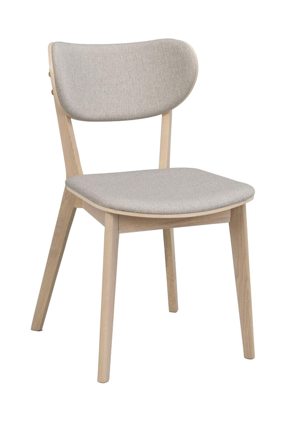 Stol i ljust trä med grå stoppad sits och rygg, moderna ben i skandinavisk design