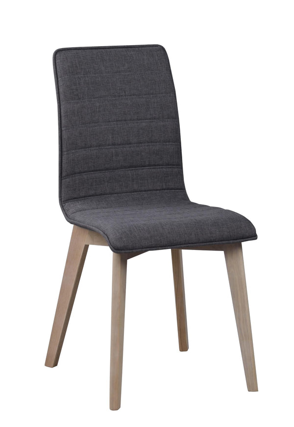 Grå stoppad matstol med träben i ljust trä, modern skandinavisk design