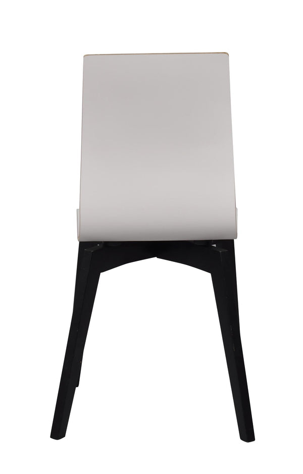 Matstol med grå sits och svarta träben, fotograferad bakifrån mot vit bakgrund
