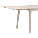 Ljust trä matbord med utdragbara extra skivplankor och avsmalnande ben i skandinavisk design
