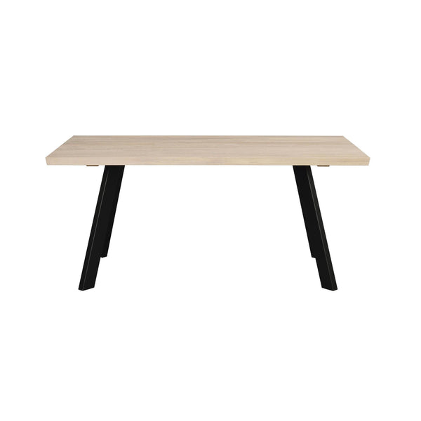 Matbord med ljus träskiva och svarta snedställda metallben i modern skandinavisk design