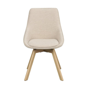 Beige stoppad stol med träben i ljust trä, modern skandinavisk design