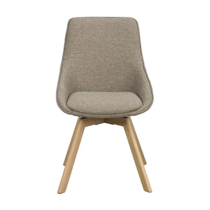 Grå stoppad matstol med träben i ljust trä, skandinavisk design