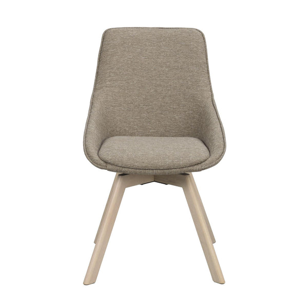 Beige stoppad stol med träben i skandinavisk design, framifrån