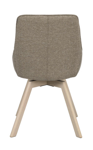 Grå stoppad stol med träben i ljust trä, sedd bakifrån mot vit bakgrund