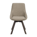 Grå stoppad stol med träben i mörkbrun finish, modern skandinavisk design med svängd rygg