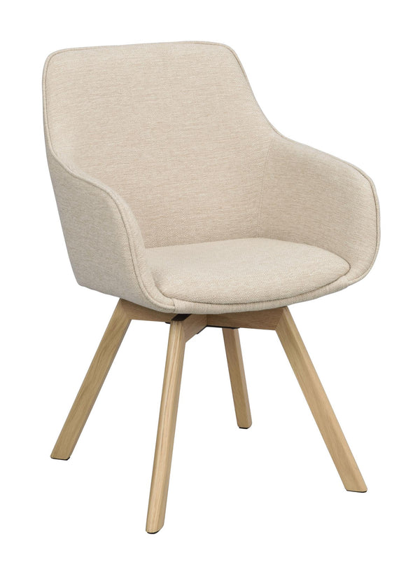 Beige fåtölj med armstöd och träben i ek, modern skandinavisk design med svängbar funktion