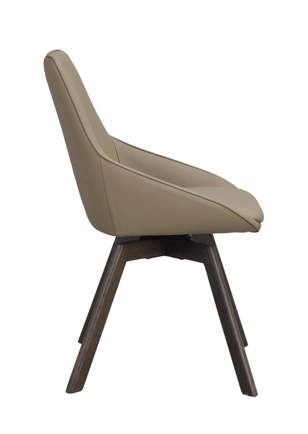 Beige matstol med hög rygg och mörka träben, visad från sidan