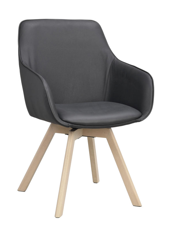 Grå matstol med armstöd och ljusa träben i modern skandinavisk design