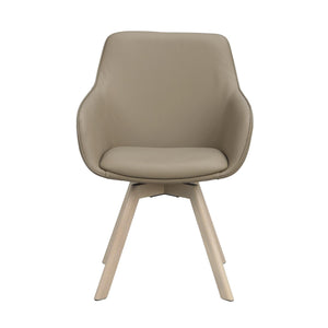 Beige svängbar matstol med armstöd och träben i ljust trä, modern skandinavisk design