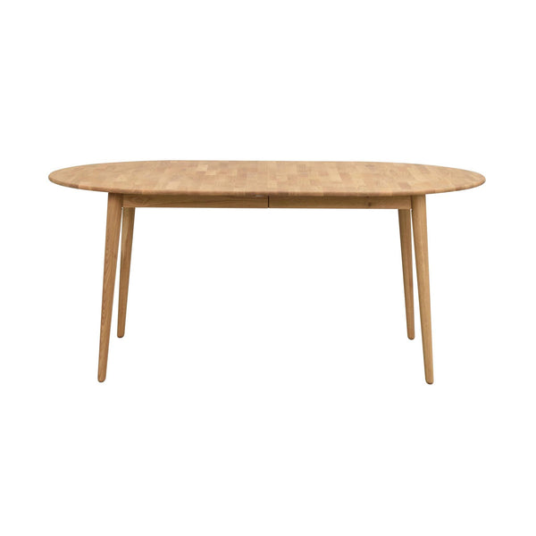 Ovalt matbord i ljust trä med utdragsfunktion och smala ben i skandinavisk design