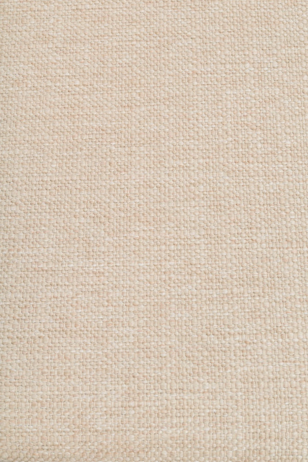 Beige vävd textil med naturlig struktur och diskret mönster, perfekt för heminredning och möbelklädsel