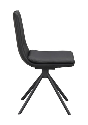 Svart stol med sits och rygg i konstläder på svart metallstativ med fyra ben, sidovy