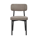 Grå stol med svarta ben och stoppad rygg och sits i textil, frontvy mot vit bakgrund