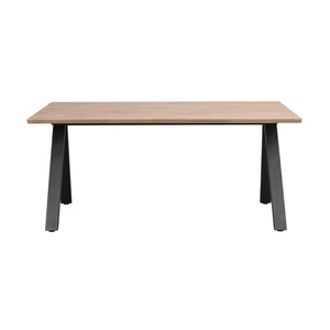 Matbord med ljus träskiva och svarta metallben i A-form, modern skandinavisk design