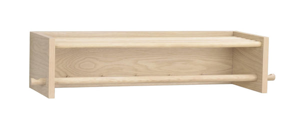 Väggmonterad hylla i ljust trä med två nivåer och rundad stång för handdukar eller köksredskap