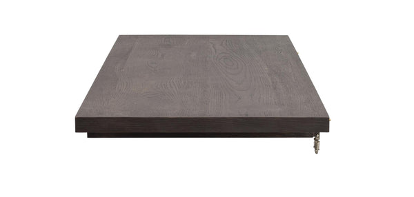 Mörkbrun träskiva med synlig årsringsmönster, sedd från sidan med synlig tjocklek och fäste